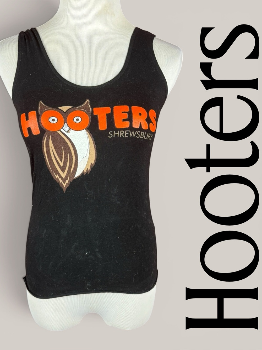 S Hooters tank top